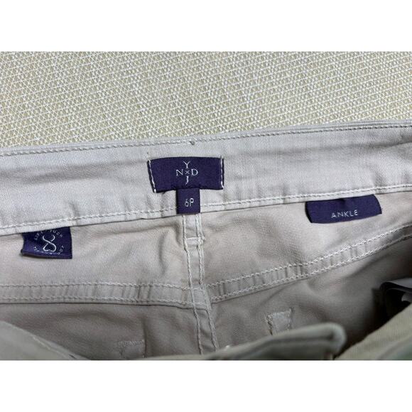 NYDJ Ankle Jeans Womens Size 6P Beige Straight Leg Stretch Denim Mid Rise - Picture 3 of 9